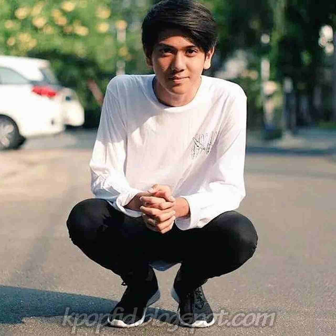 Iqbaal Ramadhan: Profil, Film, dan Karier Musik